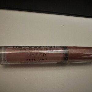 Revolution Sheer Brilliant Lip Gloss - Soft Pink